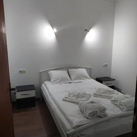Zlatar M